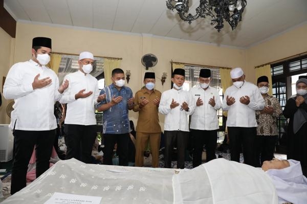 Ayah Mertua Meninggal Dunia, Gubernur Edy Rahmayadi: Semoga Ijeck dan Keluarga Diberi Ketabahan